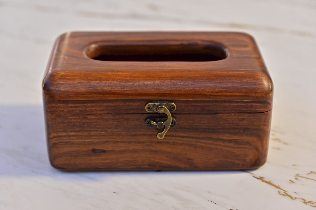 Wooden Tissue Box Cover with Lid & Locking Clasp