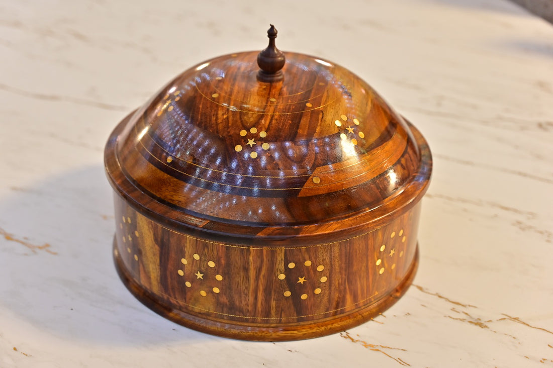 Wooden Hot Pot with Metal-Lined Interior – Traditional Roti & Food Warmer